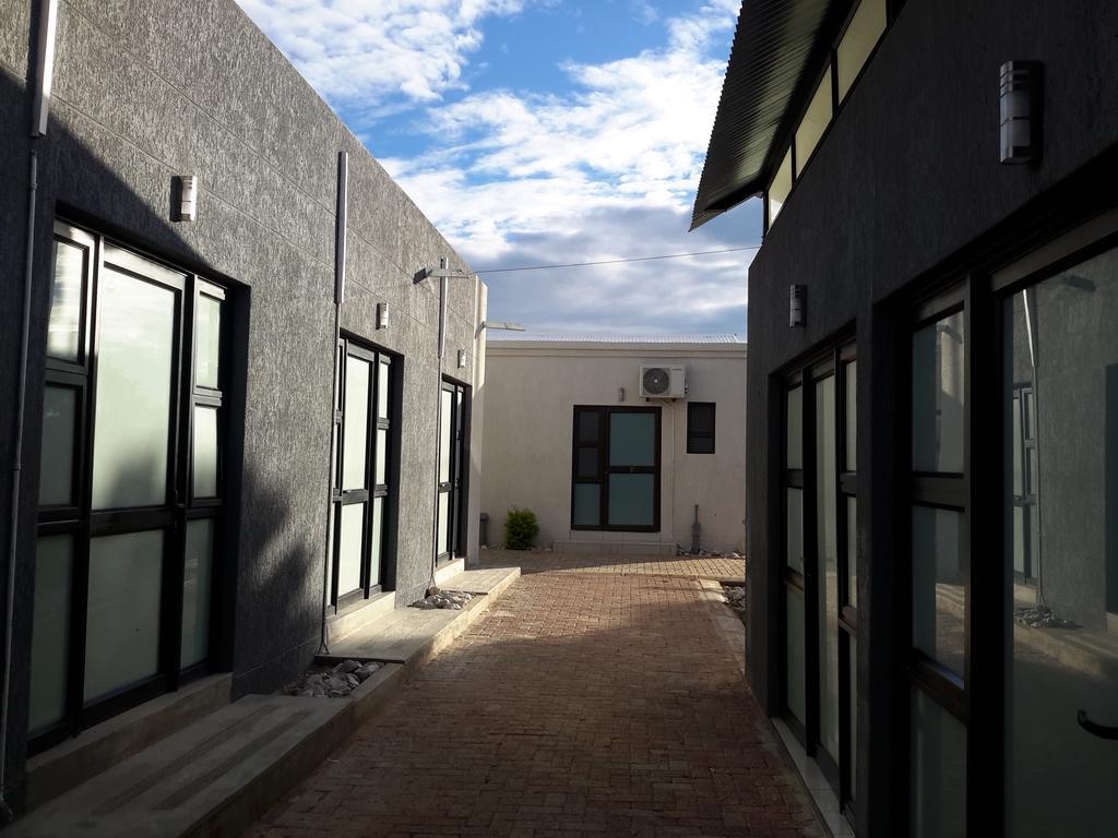 Tsumeb Guesthouse Kamho Exteriör bild