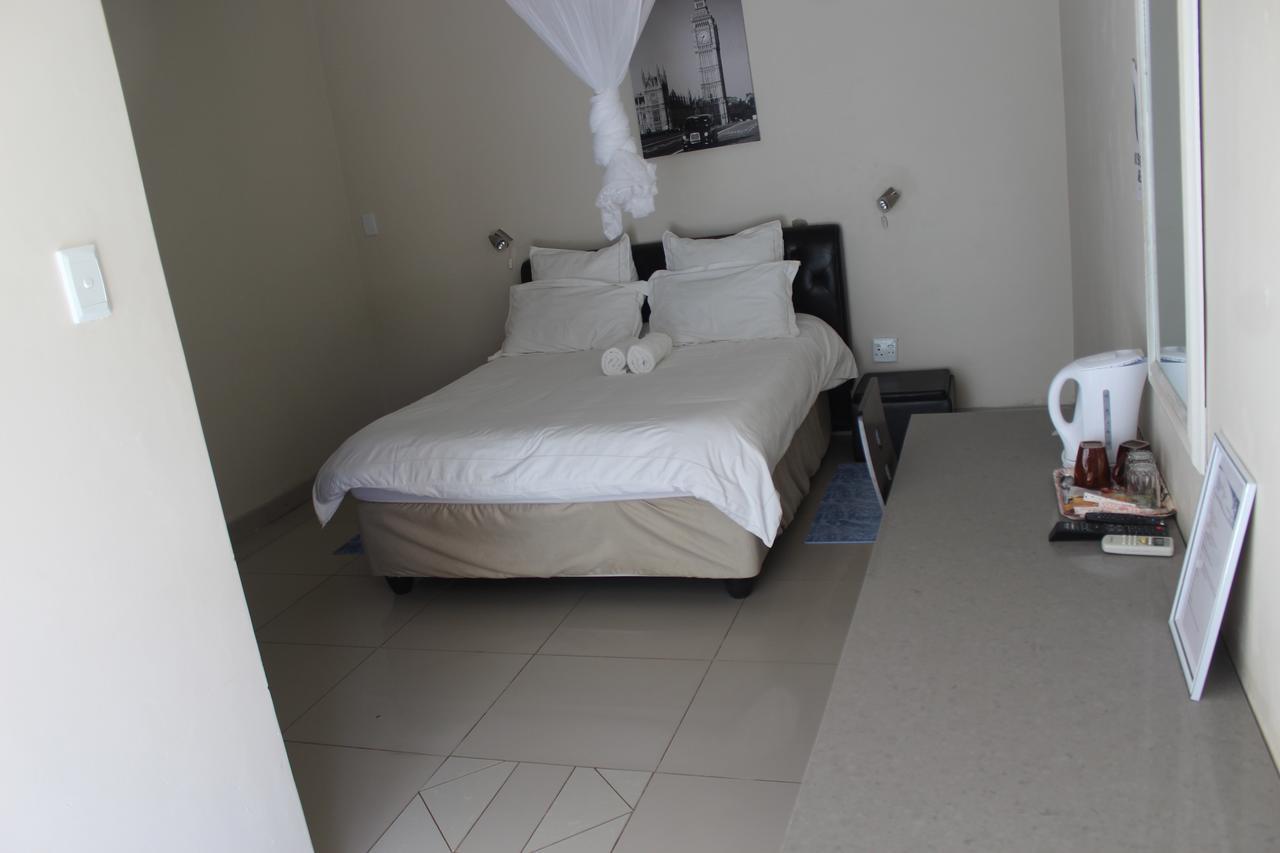 Tsumeb Guesthouse Kamho Exteriör bild